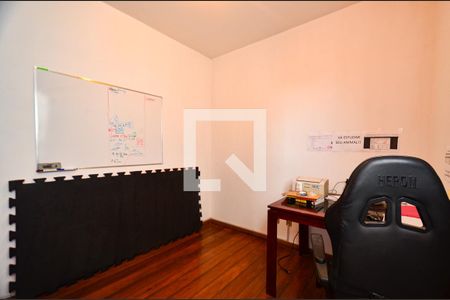 Quarto de apartamento para alugar com 4 quartos, 160m² em Santa Tereza, Belo Horizonte