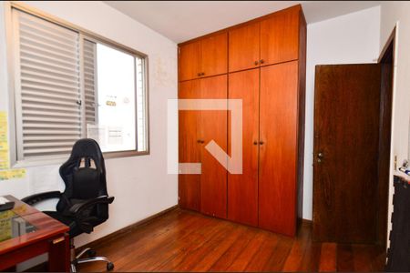 Quarto de apartamento para alugar com 4 quartos, 160m² em Santa Tereza, Belo Horizonte