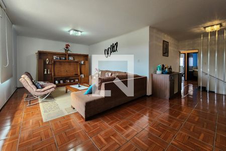 Sala de TV de casa à venda com 4 quartos, 305m² em Ferrazópolis, São Bernardo do Campo