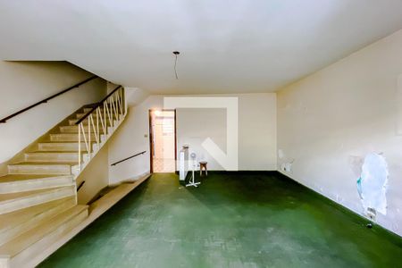 Sala de casa à venda com 3 quartos, 300m² em Vila Prudente, São Paulo