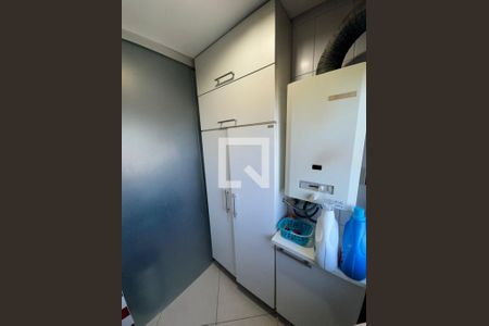 Lavanderia de apartamento para alugar com 3 quartos, 87m² em Jardim Sabará, Porto Alegre