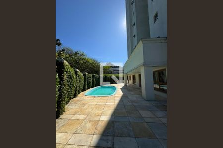 Piscina de apartamento para alugar com 3 quartos, 87m² em Jardim Sabará, Porto Alegre