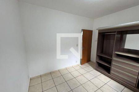 Quarto 01 de apartamento para alugar com 2 quartos, 44m² em Jardim Itaú, Ribeirão Preto