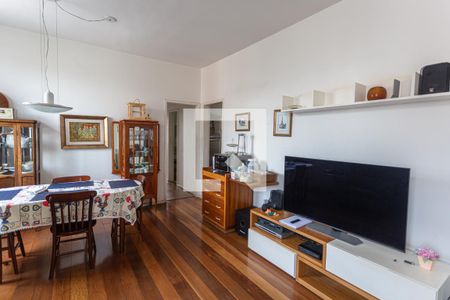 Sala de apartamento para alugar com 3 quartos, 90m² em Santa Efigênia, Belo Horizonte