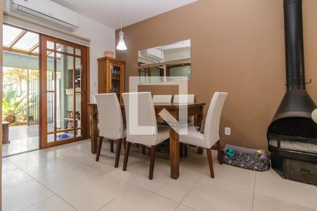 Sala de casa de condomínio para alugar com 3 quartos, 217m² em Ipanema, Porto Alegre