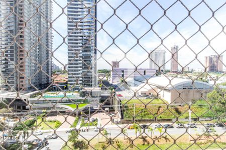 Vista da Sala de apartamento para alugar com 2 quartos, 86m² em Sítio Tamboré Alphaville, Barueri