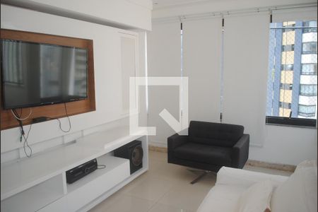 Sala de apartamento para alugar com 2 quartos, 90m² em Caminho das Árvores, Salvador