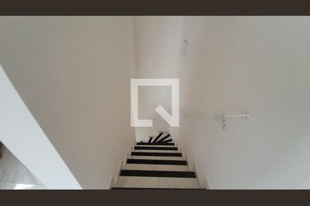 Escada de casa de condomínio para alugar com 2 quartos, 53m² em Ocian, Praia Grande