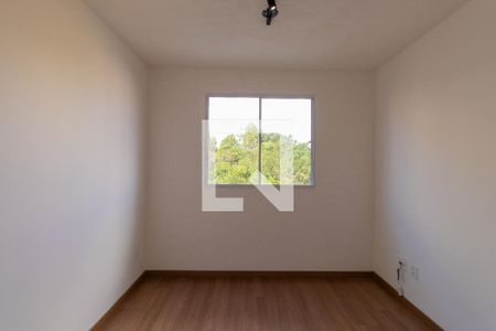 Sala de apartamento para alugar com 2 quartos, 40m² em Jardim Petrópolis, Cotia