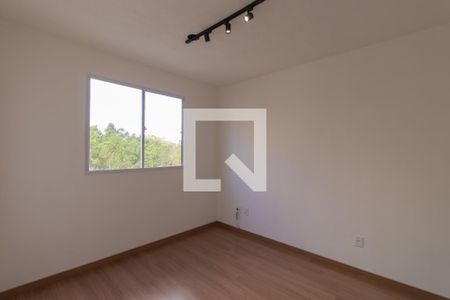 Sala de apartamento para alugar com 2 quartos, 40m² em Jardim Petrópolis, Cotia