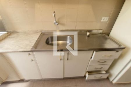 Cozinha e Área de Serviço de apartamento para alugar com 1 quarto, 43m² em Centro, Curitiba