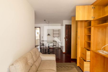 Sala de apartamento para alugar com 1 quarto, 43m² em Centro, Curitiba