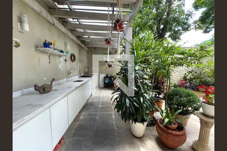 Casa à venda com 3 quartos, 310m² em Campo Belo, São Paulo