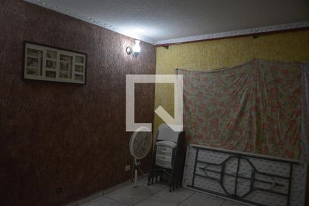 Sala de casa para alugar com 4 quartos, 240m² em Jardim Rina, Santo André