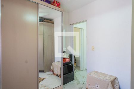 Quarto 1 de apartamento à venda com 2 quartos, 46m² em Cavalhada, Porto Alegre