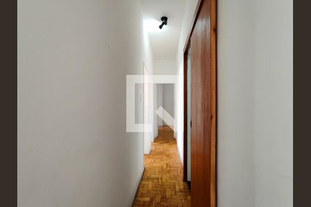 Corredor de apartamento à venda com 3 quartos, 92m² em Grajaú, Rio de Janeiro