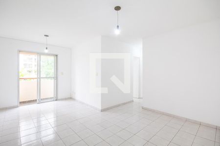 Sala de apartamento para alugar com 3 quartos, 65m² em Continental, Osasco