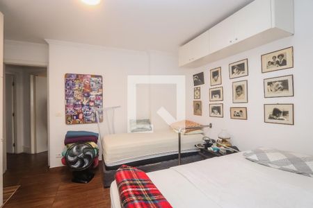 Quarto de apartamento à venda com 2 quartos, 88m² em Vila Suzana, São Paulo