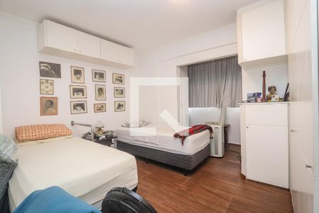 Quarto de apartamento à venda com 2 quartos, 88m² em Vila Suzana, São Paulo