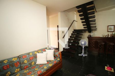 Sala de Estar de casa à venda com 4 quartos, 298m² em Irajá, Rio de Janeiro