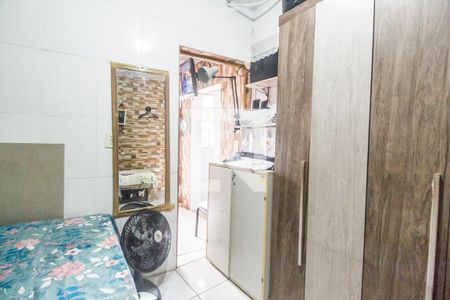 Quarto de casa para alugar com 1 quarto, 80m² em Vila Nova Barueri, Barueri