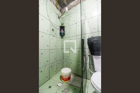 Banheiro de casa para alugar com 1 quarto, 80m² em Vila Nova Barueri, Barueri