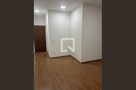 Sala de apartamento para alugar com 2 quartos, 90m² em Carlos Prates, Belo Horizonte