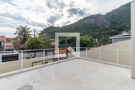 varanda de casa de condomínio à venda com 4 quartos, 290m² em Barra da Tijuca, Rio de Janeiro