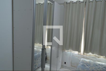 Quarto 1 de apartamento para alugar com 2 quartos, 67m² em Taquara, Rio de Janeiro