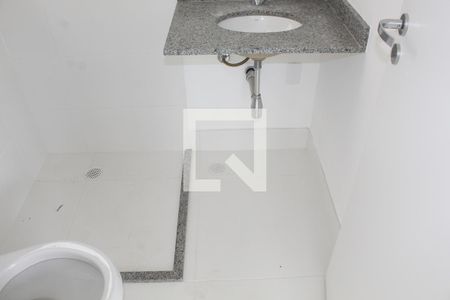 Banheiro da Suíte 1 de casa de condomínio para alugar com 4 quartos, 150m² em Parque Rincão, Cotia