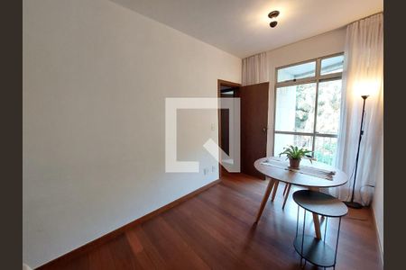 Sala de apartamento à venda com 2 quartos, 70m² em Santa Lúcia, Belo Horizonte