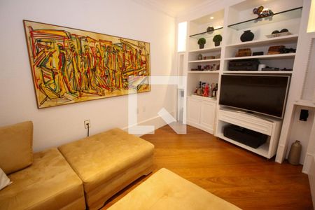 Sala de TV de apartamento à venda com 4 quartos, 278m² em Jardim Fonte do Morumbi, São Paulo