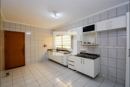 Casa à venda com 165m², 3 quartos e 2 vagas Casa à venda com 165m², 3 quartos e 2 vagasCozinha