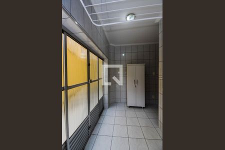 Casa à venda com 165m², 3 quartos e 2 vagas Casa à venda com 165m², 3 quartos e 2 vagasÁrea de Serviço