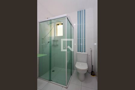 Casa à venda com 165m², 3 quartos e 2 vagas Casa à venda com 165m², 3 quartos e 2 vagasBanheiro Social