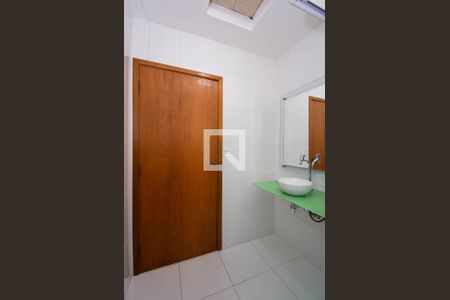 Casa à venda com 165m², 3 quartos e 2 vagas Casa à venda com 165m², 3 quartos e 2 vagasBanheiro Social