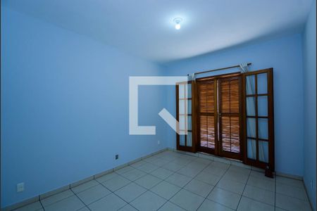 Casa à venda com 165m², 3 quartos e 2 vagas Casa à venda com 165m², 3 quartos e 2 vagasQuarto 3 - Suíte