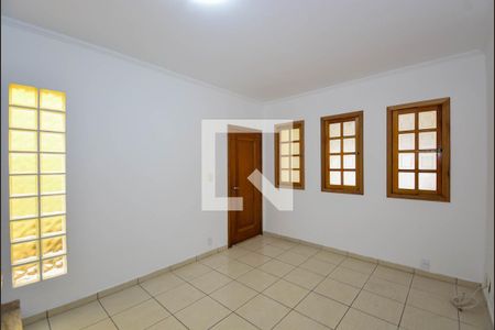 Sala de casa à venda com 3 quartos, 165m² em Parque Renato Maia, Guarulhos