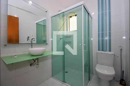 Casa à venda com 165m², 3 quartos e 2 vagas Casa à venda com 165m², 3 quartos e 2 vagasBanheiro Social