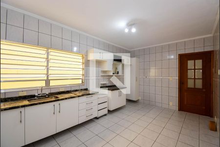 Casa à venda com 165m², 3 quartos e 2 vagas Casa à venda com 165m², 3 quartos e 2 vagasCozinha