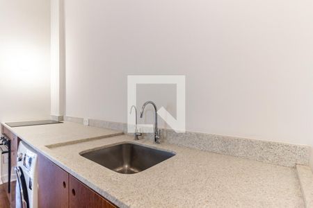 Cozinha de apartamento para alugar com 1 quarto, 45m² em Higienópolis, São Paulo