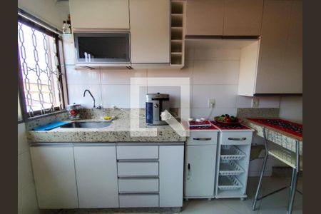 Cozinha de casa à venda com 3 quartos, 720m² em Glória, Belo Horizonte