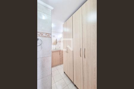 Banheiro da Suíte de apartamento para alugar com 3 quartos, 120m² em Centro, São José dos Campos