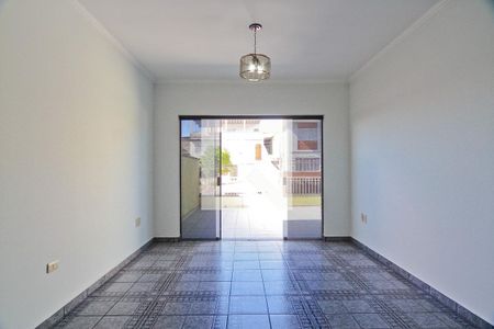 Casa à venda com 186m², 3 quartos e 2 vagasSala