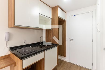 Cozinha de kitnet/studio para alugar com 1 quarto, 27m² em República, São Paulo