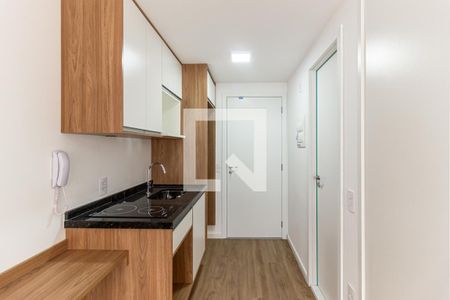 Cozinha de kitnet/studio para alugar com 1 quarto, 27m² em República, São Paulo