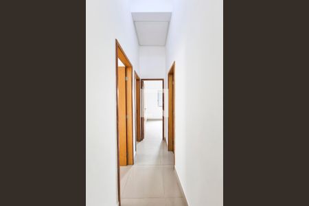 Corredor de apartamento para alugar com 3 quartos, 95m² em Vila Machado, Jacareí