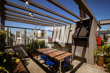 Studio para alugar com 23m², 1 quarto e 1 vaga Studio para alugar com 23m², 1 quarto e 1 vagaÁrea comum - Churrasqueira