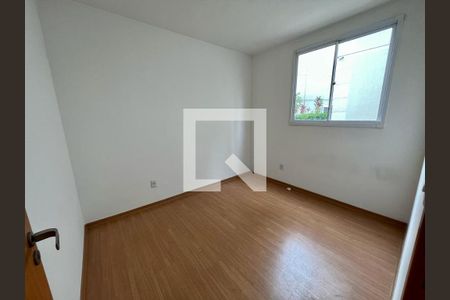 Quarto de apartamento para alugar com 2 quartos, 41m² em Cabral, Contagem