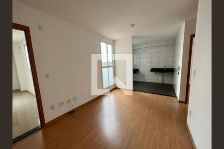 Sala de apartamento para alugar com 2 quartos, 41m² em Cabral, Contagem